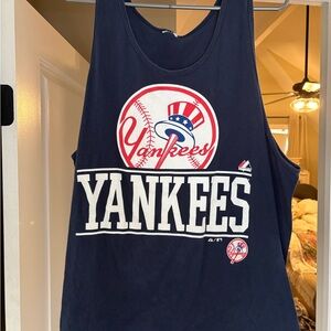 Men’s New York Yankees Majestic Tank Top Size Large
